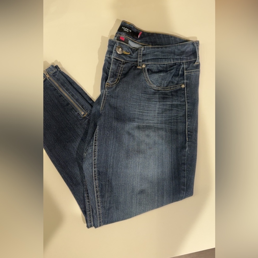 NWOT Torrid Dark Blue Women's Jeans